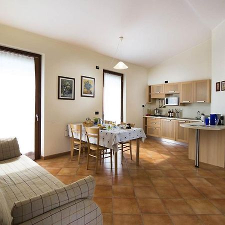 Residence Corte Camaldoli Garda  Luaran gambar