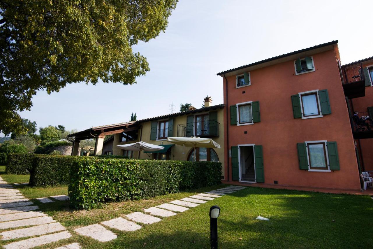 Residence Corte Camaldoli Garda  Luaran gambar