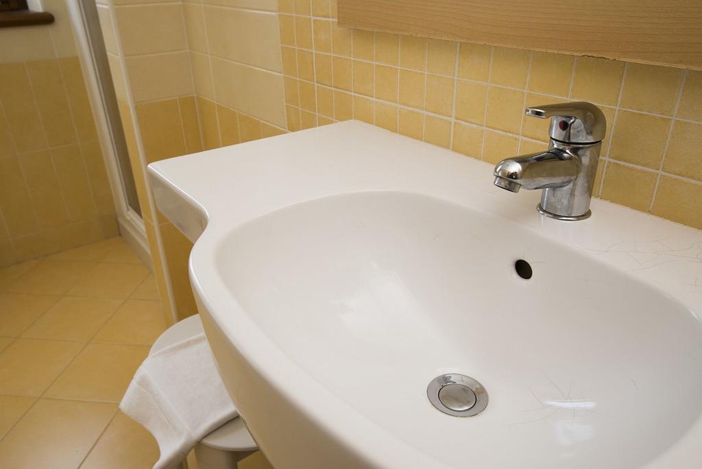 Residence Corte Camaldoli Garda  Luaran gambar