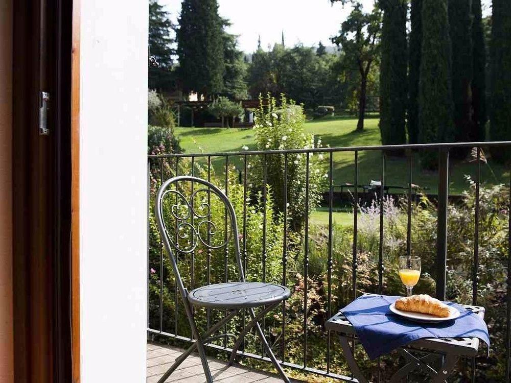Residence Corte Camaldoli Garda  Luaran gambar