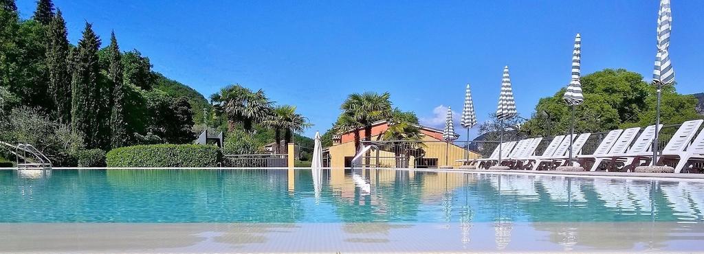 Residence Corte Camaldoli Garda  Luaran gambar