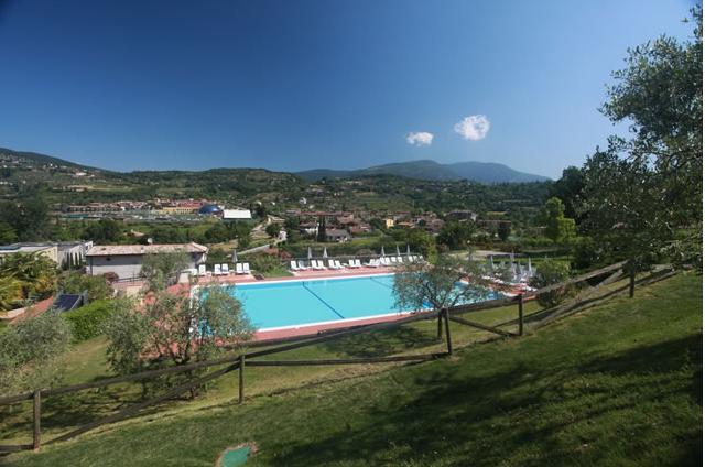 Residence Corte Camaldoli Garda  Luaran gambar