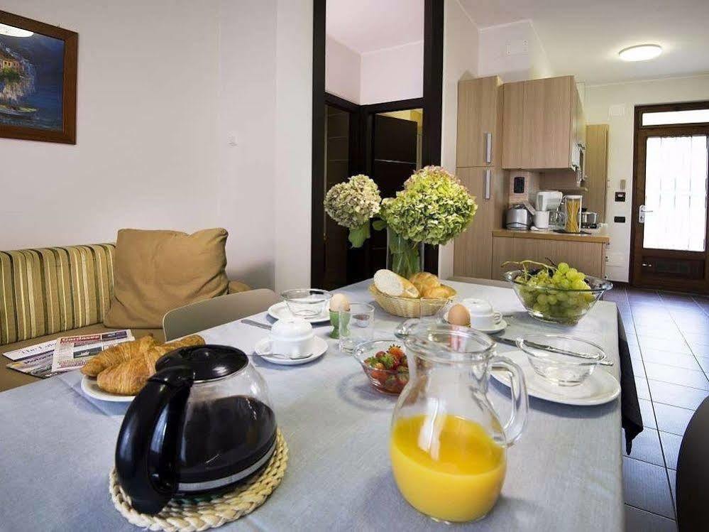 Residence Corte Camaldoli Garda  Luaran gambar